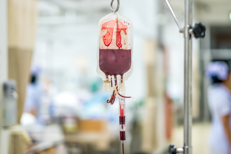 MRNA-Gefor duerch Blutttransfusioun?